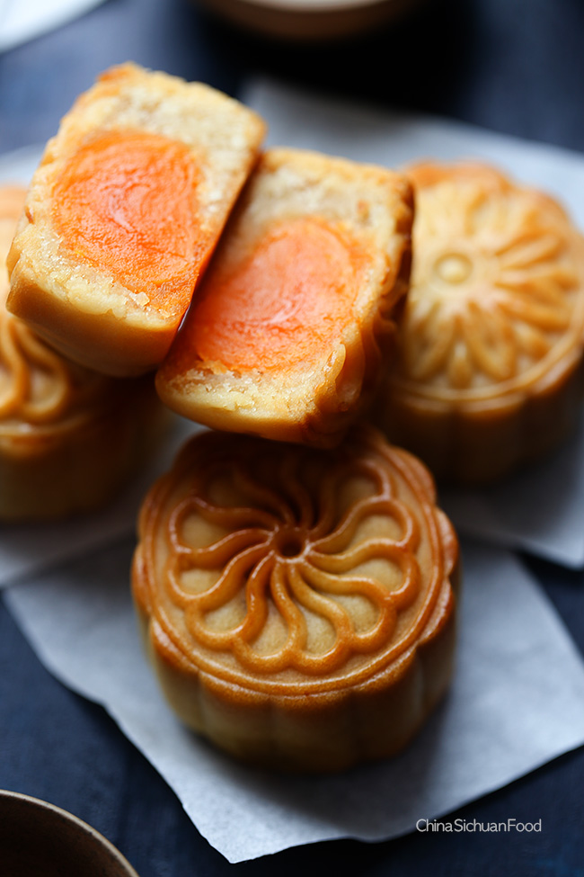 Chinese Mooncake (Yue Bing)—Traditional Version China