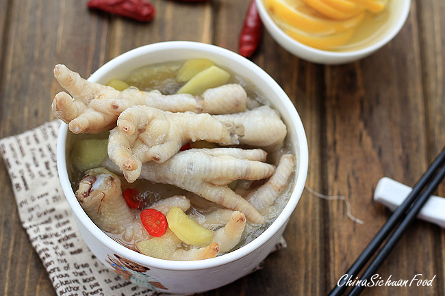 Sweet and Sour Chicken Feet 