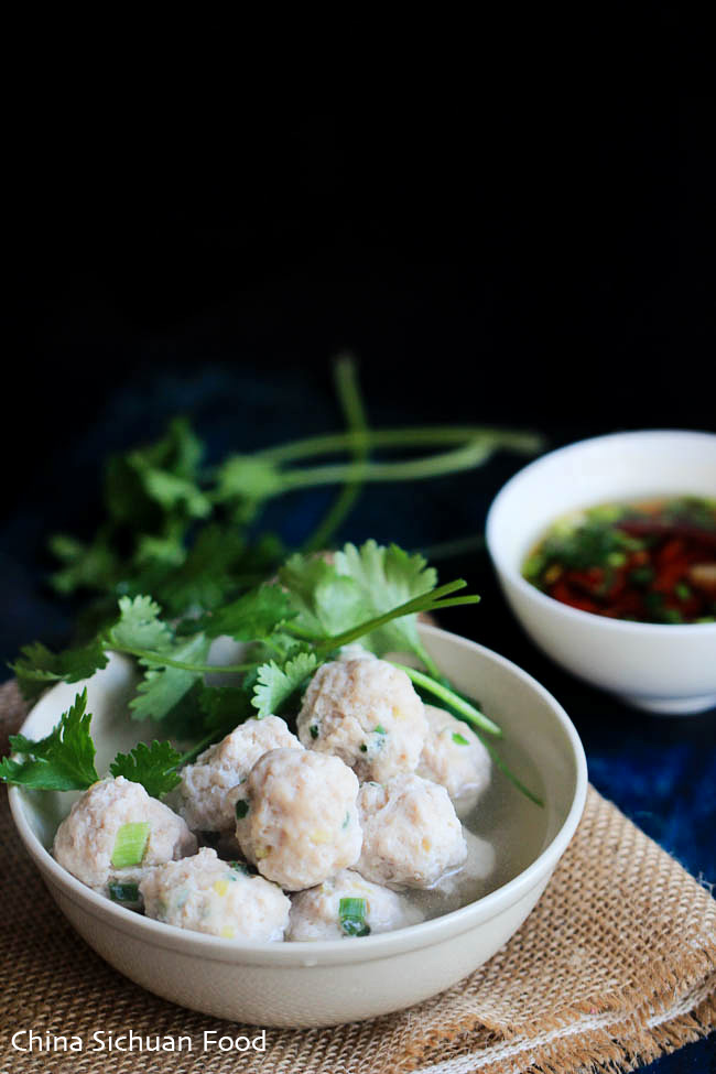 Easy Chinese meatballs