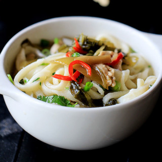 Pickled Mustard Green Noodles