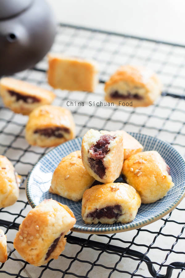 Chinese red bean paste cookie