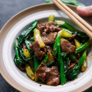 beef and Chinese broccoli |chinasichuanfood.com