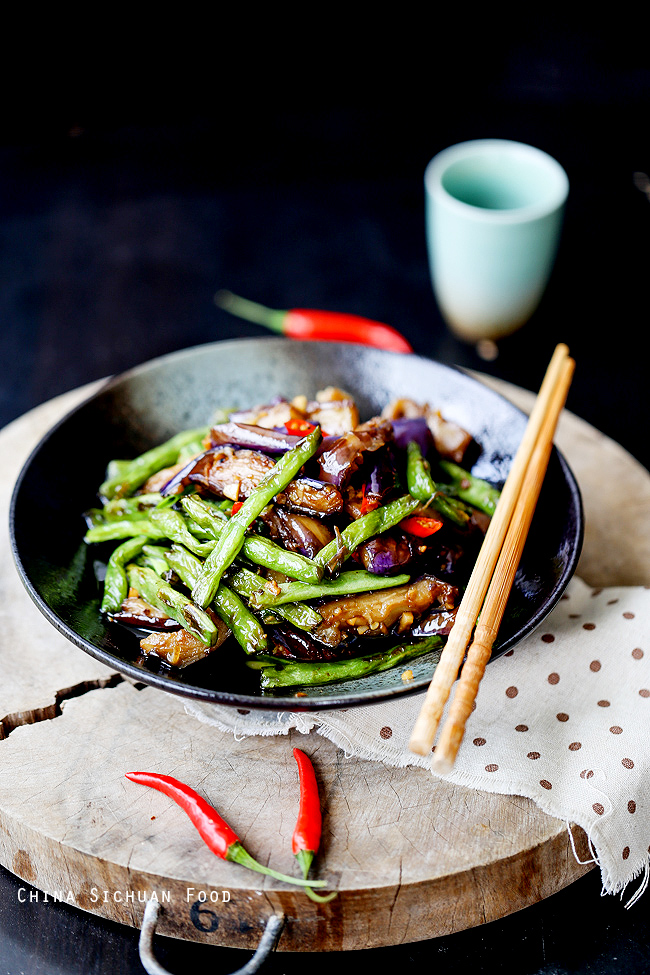 Eggplants with green beans