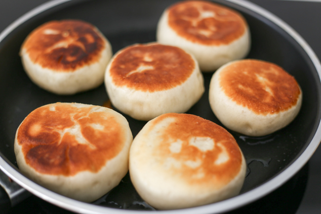 pan-fried Chinese buns