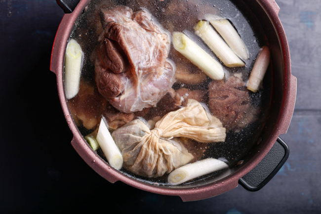 Lanzhou beef noodle soup