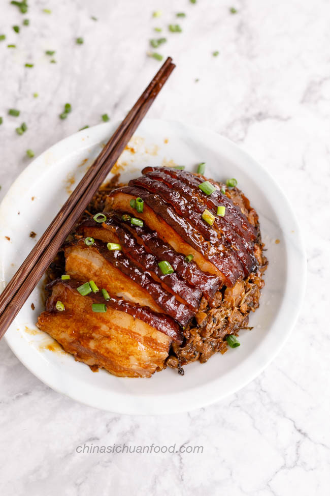 Mei Cai Kou Rou | Steamed pork belly with preserved mustard