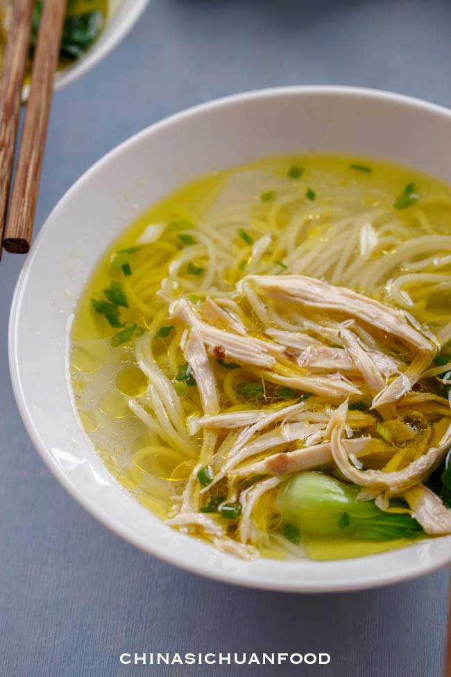Chinese chicken noodle soup| chinasichuanfood.com