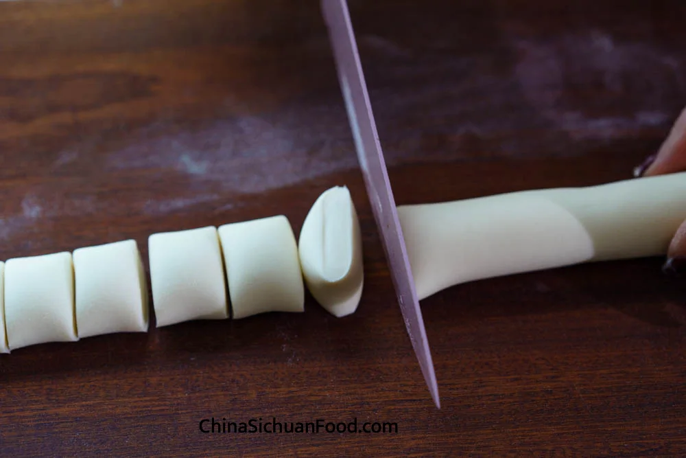 knife cut mantou|chinasichuanfood.com