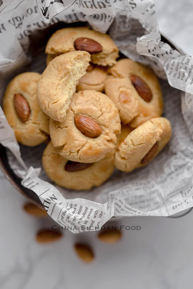 New Year Almond Cookie| chinasichuanfood.com