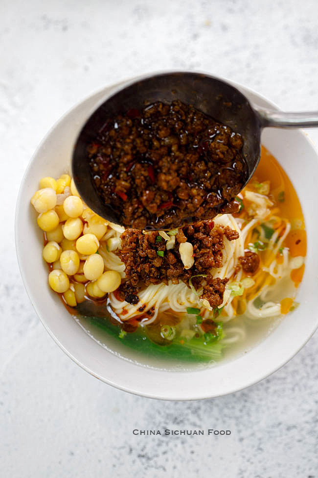 Sichuan meat sauce noodles|chinasichuanfood.com
