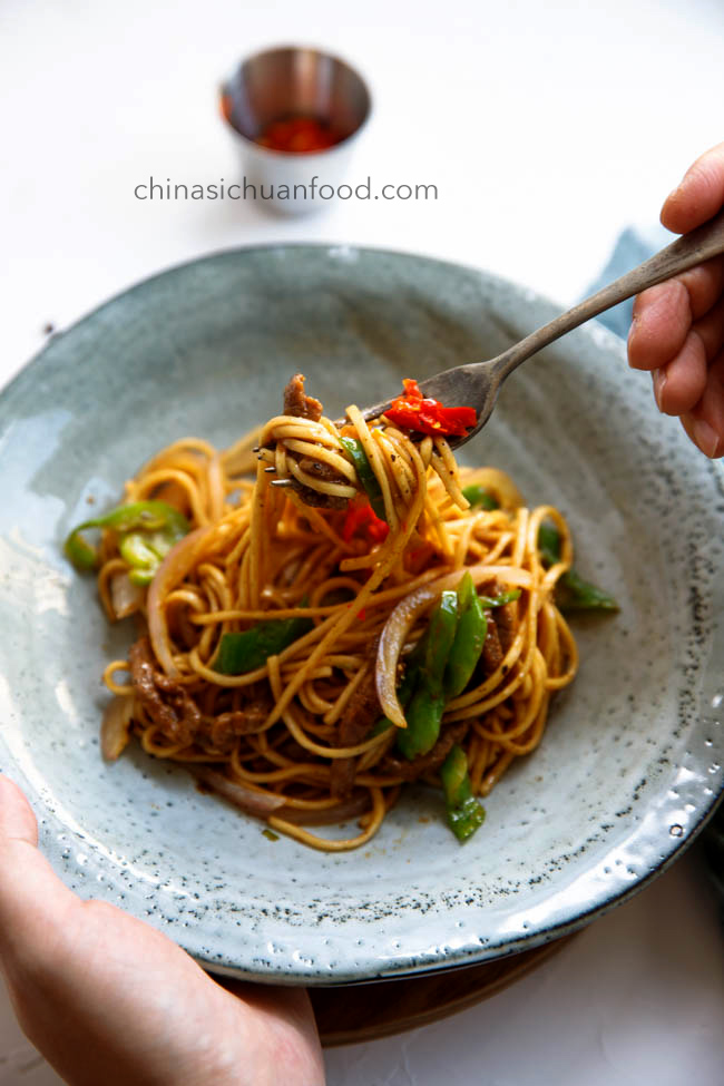 black pepper beef chow mein|chinasichuanfood.com