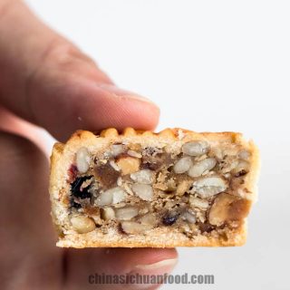 Nuts mooncakes|chinasichuanfood.com