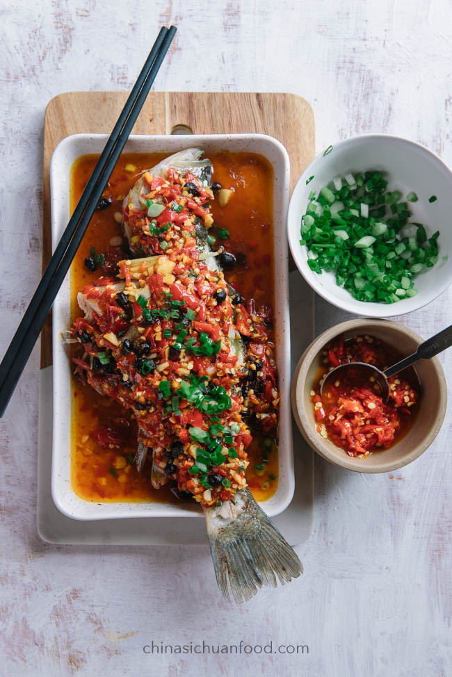 steamed fish with chili sauce|chinasichuanfood.com