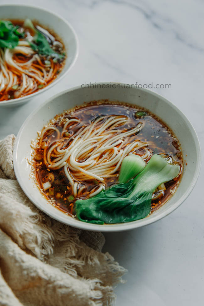 hot and sour noodles|chinasichuanfood.com