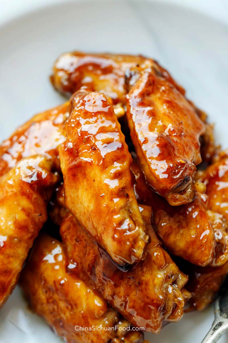 braised chicken wings|chinasichuanfood.com