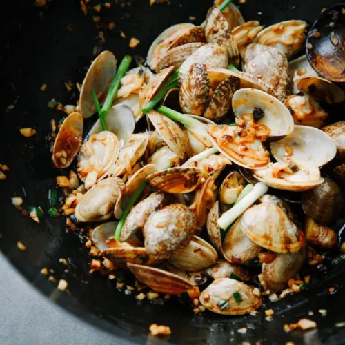 Clams in Soy Sauce and Sichuan Pepper Oil Broth