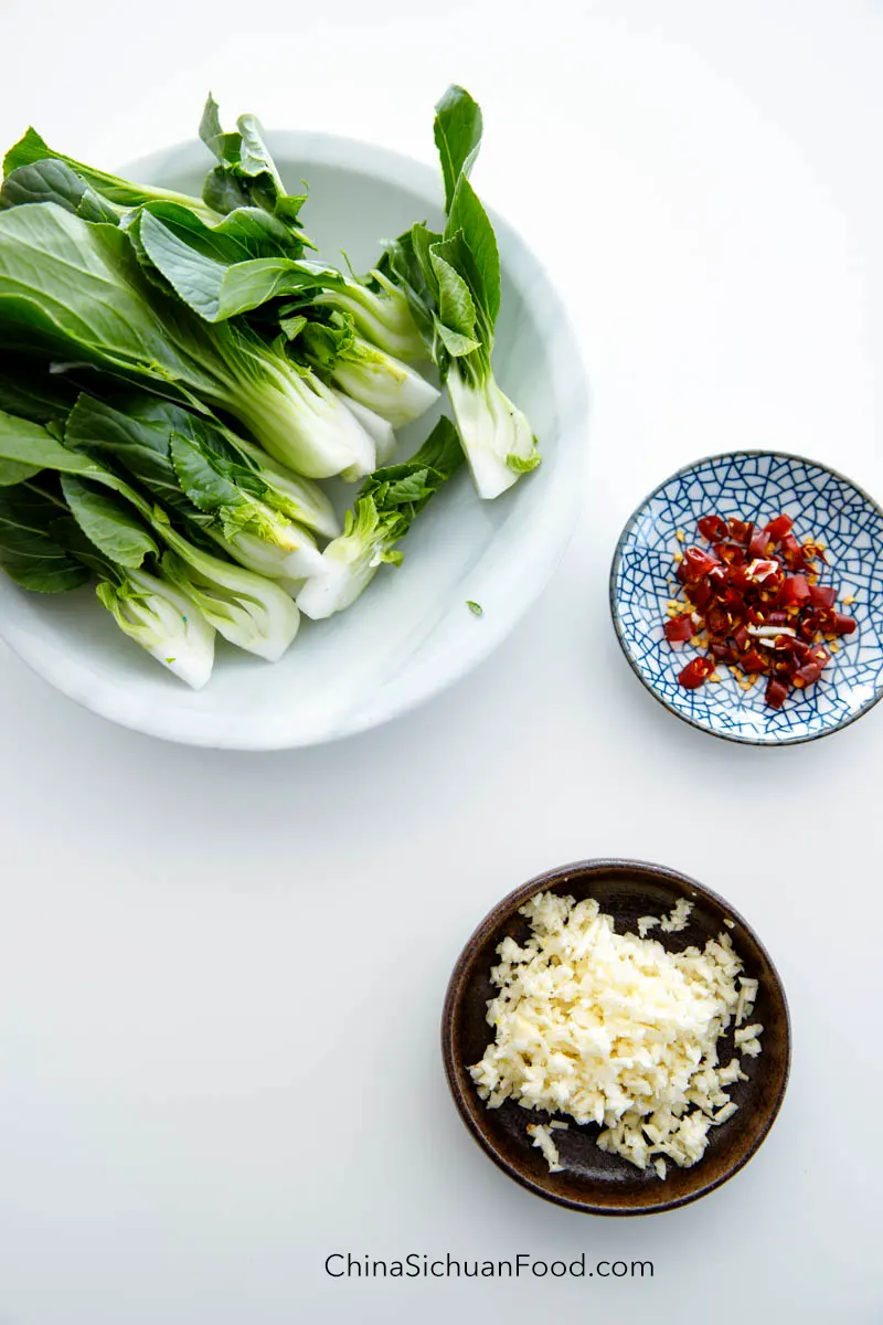 Bok Choy Stir fry with Chili Pepper and Garlic 