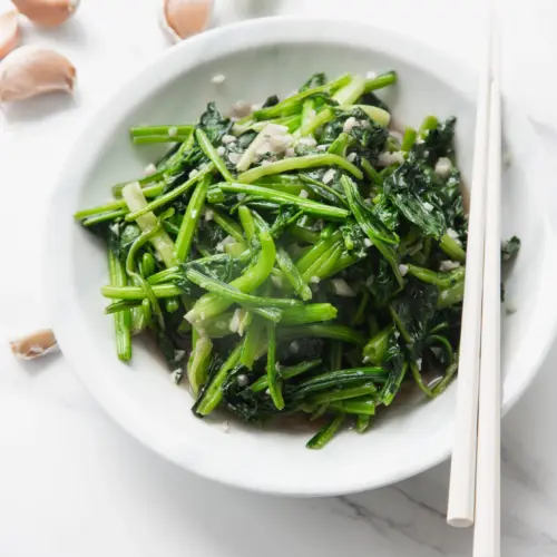 spinach stir fry | chinasichuanfood.com