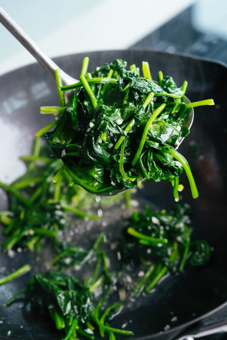 spinach stir fry |chinasichuanfood.com