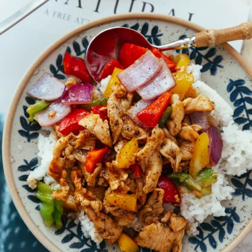 Chicken and bell pepper stir fry | chinasichuanfood.com