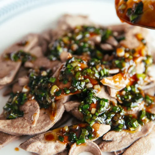 poached pork liver with scallion sauce