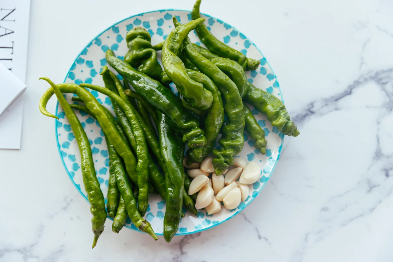 two types of mixed peppers | chinasichuanfood.com